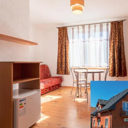 Bursztynek Goscinne 3* Jaroslawiec