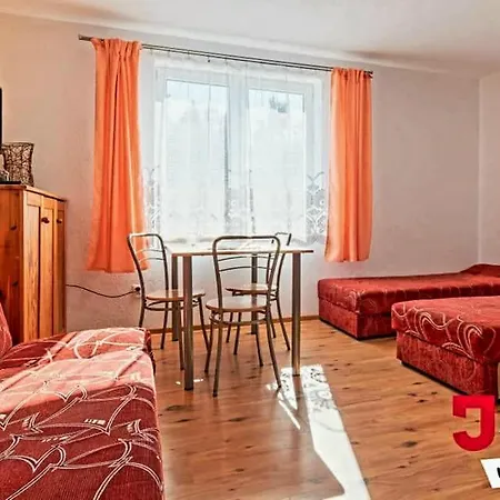 Bursztynek Goscinne 3* Jaroslawiec