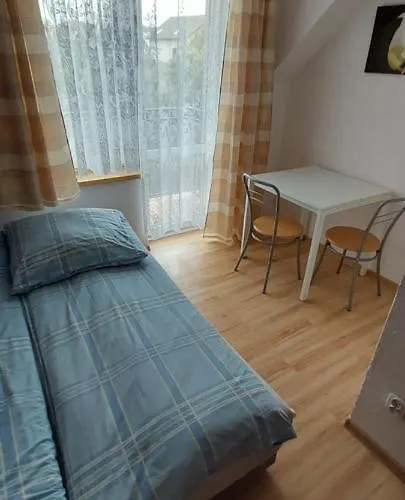 Bursztynek Goscinne Penzion 3*